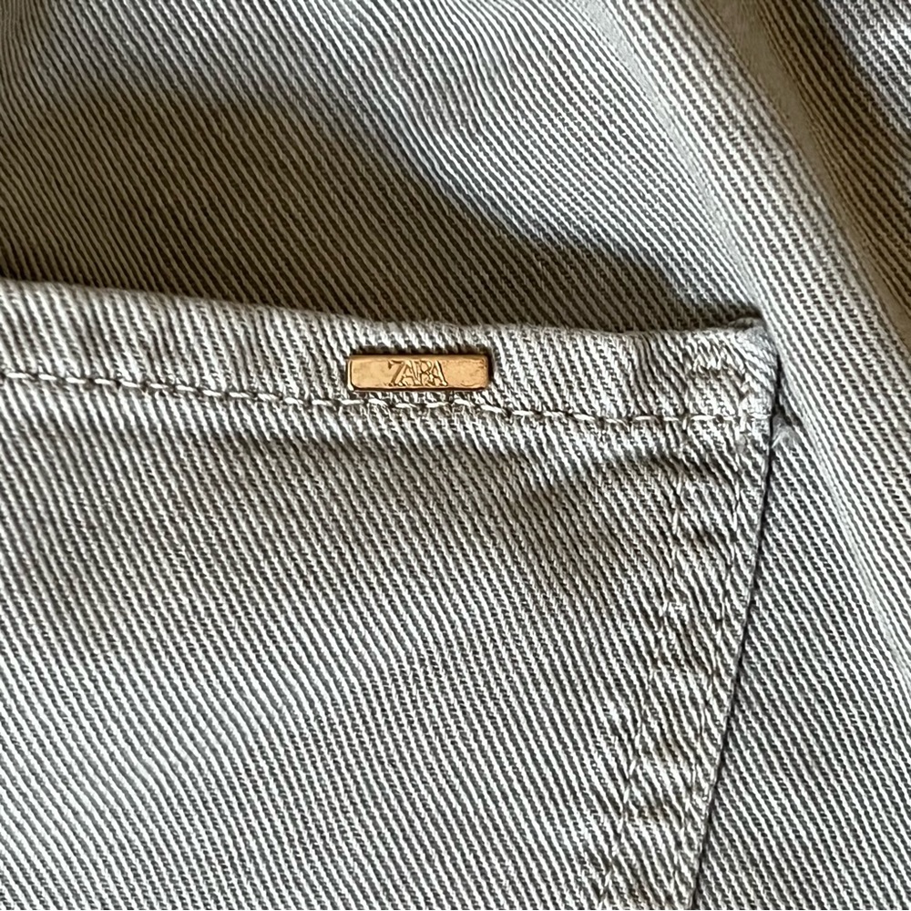 SOLD🛑ZARA High Waisted Khaki "Paperbag"
Baggy Ankle Jeans Olive Green Sz 2 - Picture 10 of 12